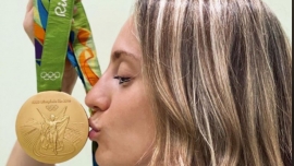 Άννα Κορακάκη: Θυμήθηκε το χρυσό μετάλλιο στους Ολυμπιακούς Αγώνες