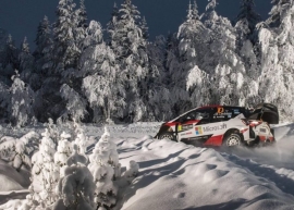 WRC: Πάει στο χωριό του Αι Βασίλη (vid)
