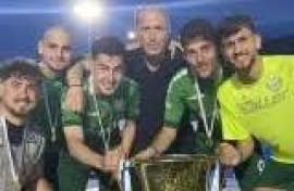 Ο Μανόλης Σουτζής τα κατάφερε φέτος ως προπονητής του Γιούχτα να στεφθεί Κυπελλούχος ΕΠΣΗ