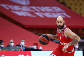 Η... αμυνάρα του Σπανούλη στον Μακ (vid)