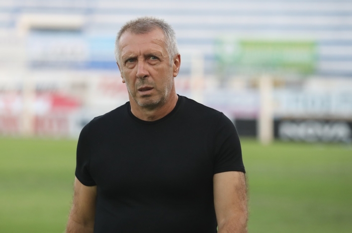 Ο προπονητής του ΟΦΗ Νίκος Νιόπλιας, μίλησε για την κακή εμφάνιση της ομάδας του