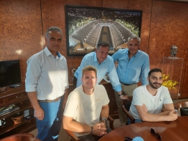 Τον Σπύρο Καπράλο επισκέφτηκε ο πρωταθλητής της χιονοδρομίας Αλέξανδρος Γκιννής