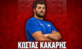 Ο Κώστας Κάκαρης αναφέρθηκε στη φετινή σεζόν με το σκουφάκι της ομάδας πόλο του Ολυμπιακού