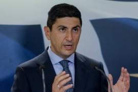 Λευτέρης Αυγενάκης: Μεταβαίνει στο Τόκιο για τους Παραολυμπιακούς αγώνες