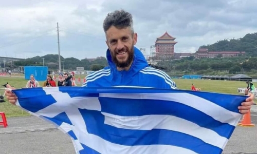 Ο Φώτης Ζησιμόπουλος κατέκτησε το ασημένιο μετάλλιο στο Παγκόσμιο πρωτάθλημα 24ωρου τρεξίματος
